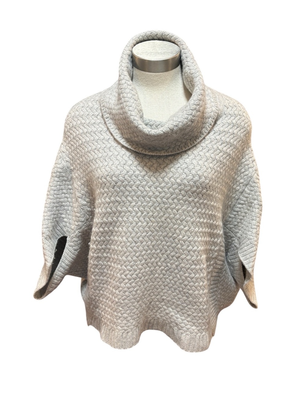 Neiman Marcus 100% Cashmere Light Gray Cowl Neck Basketweave Poncho Sz S